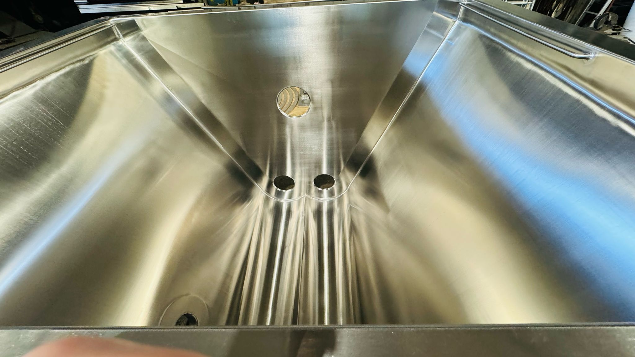 De ce geometria pieselor din inox contează la fel de mult ca materialul în industria alimentară